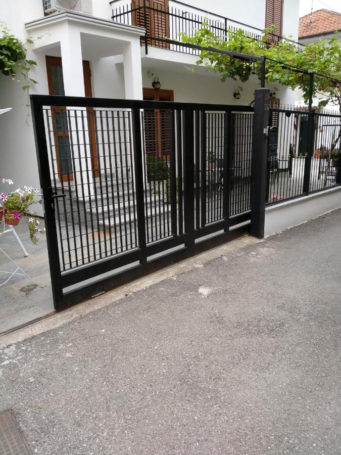 Willa Casa Vacanza Volintiru Como Zewnętrze zdjęcie